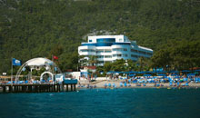 Catamaran Resort