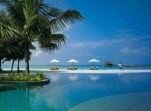 Kanuhura Maldives Hotel