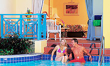 Honeymoon Lagoon Swim-up Concierge Room