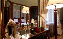 Mamaison Suite Hotel Pachtuv Palace